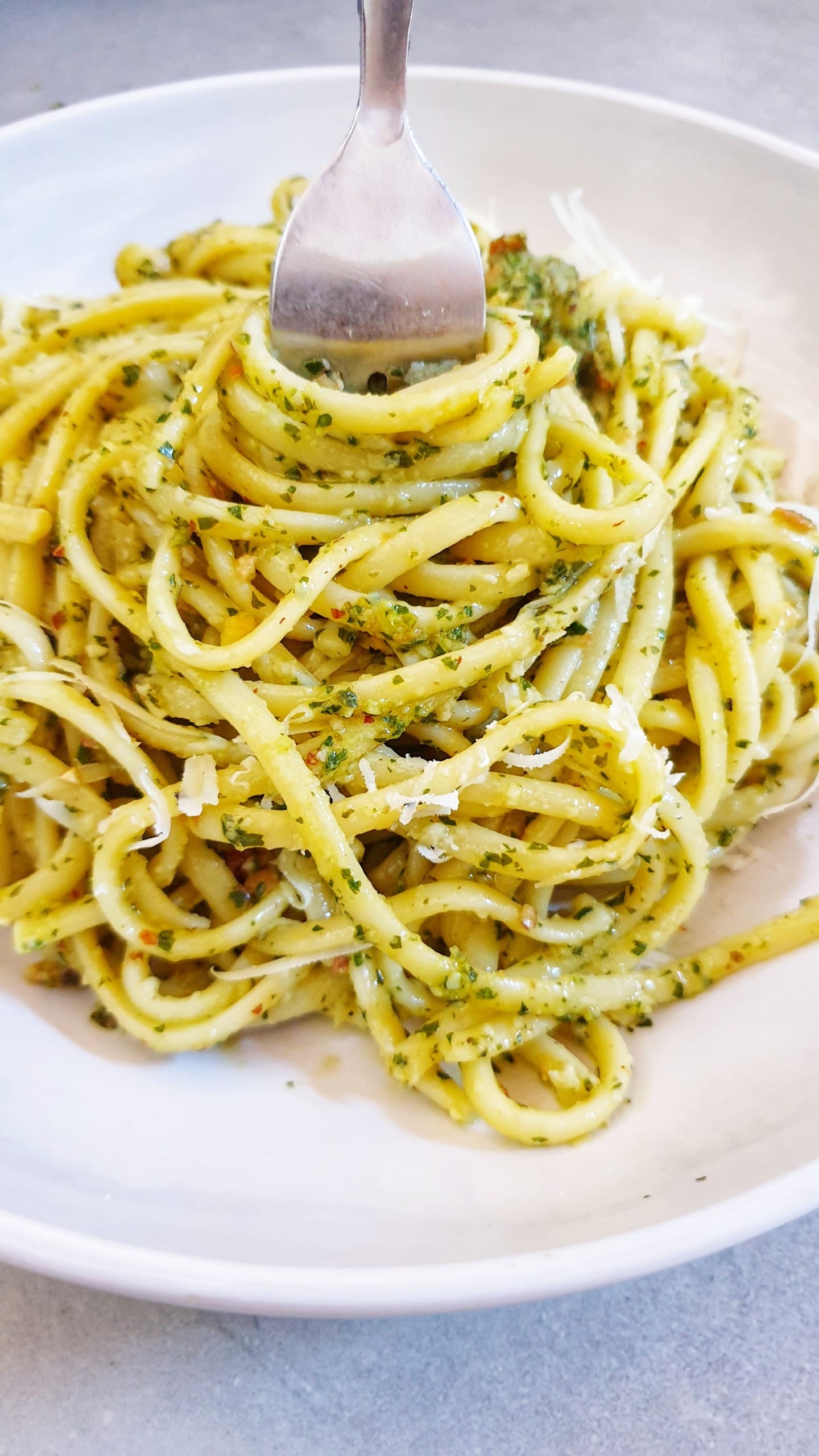 classic-basil-pesto-recipe-natashaskitchen