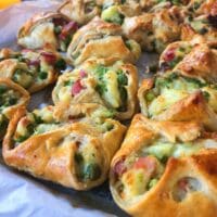 puff pastry pies with filling