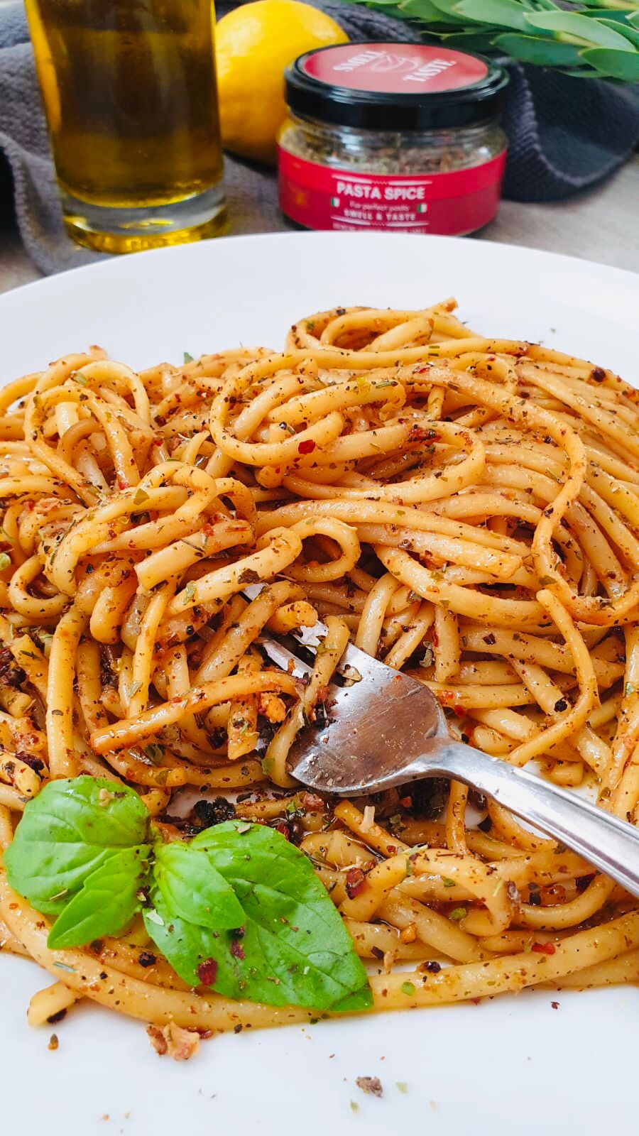 Spicy Mediterranean Spaghetti