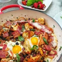 one pan breakfast with eggs, bacon and bread