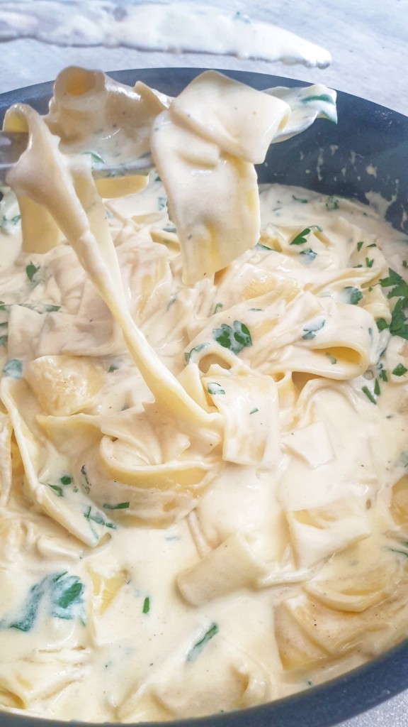 chicken fettucine alfredo