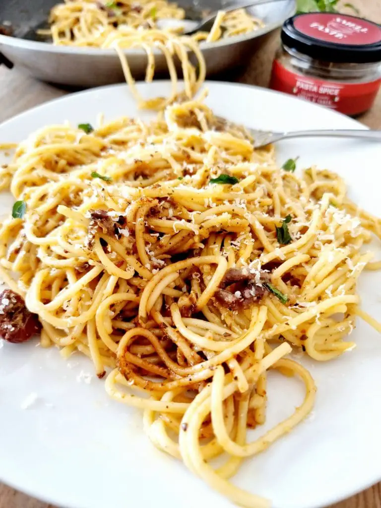 spaghetti anchovy