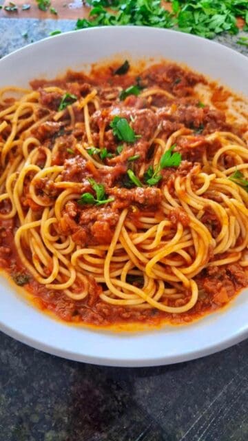 Spaghetti Bolognese Recipe - My Anosmic Kitchen