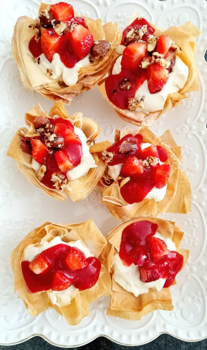 strawberry phyllo cups