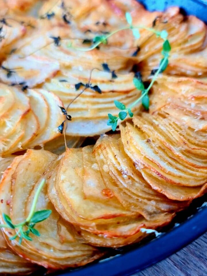 sliced roasted potatoes