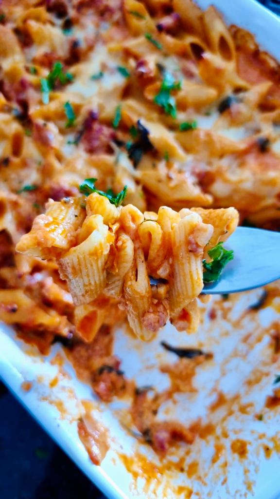 chicken pasta bake