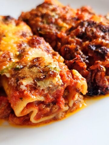 cannelloni beef mince and tomato sauce