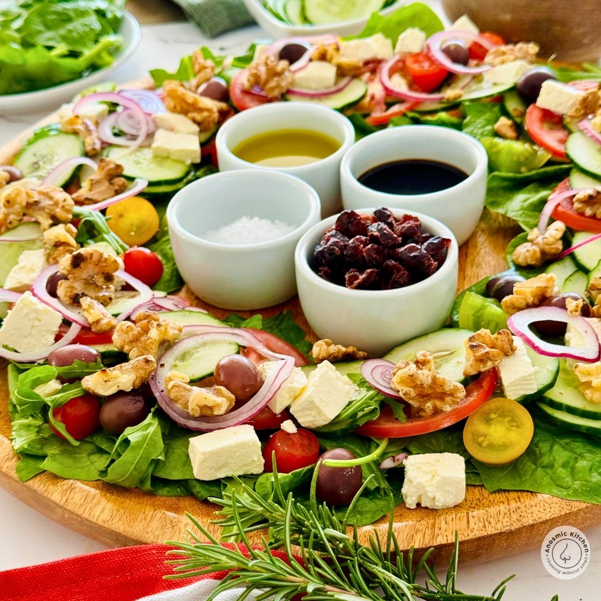 christmas wreath salad with dressing in the center