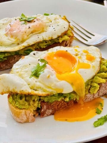 best easy smashed avo egg toast