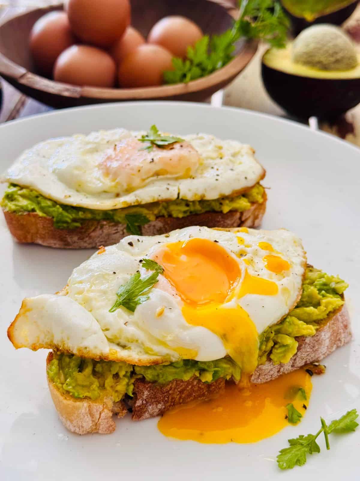 smashed avocado toast breakfast