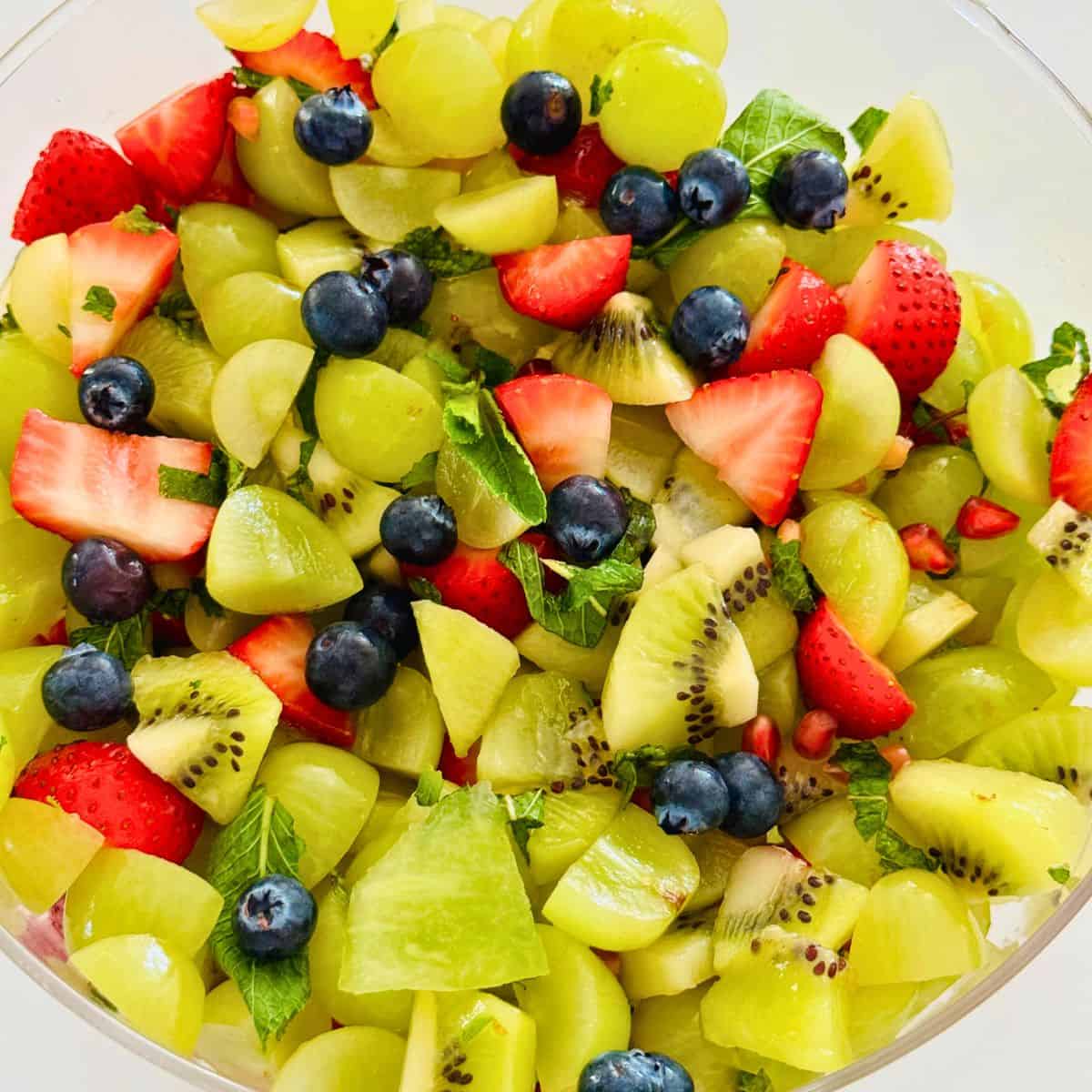 mixed fruit in a bowl